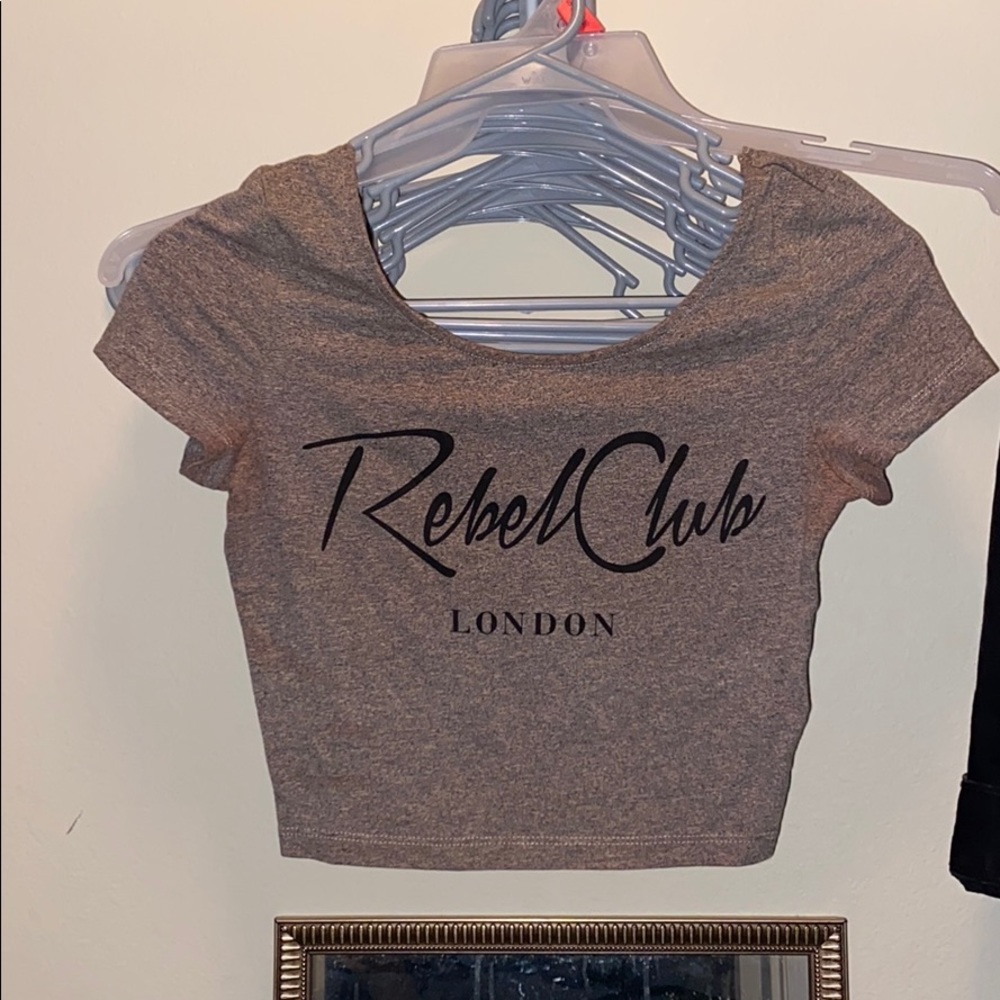Crop top